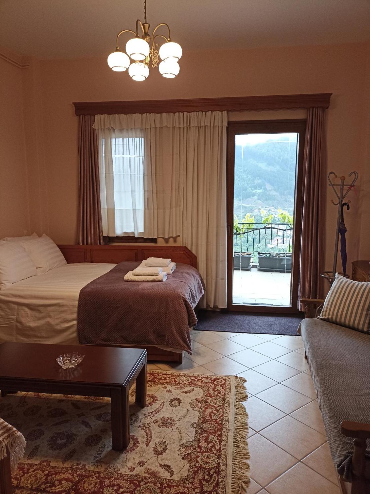 Louna Metsovo
